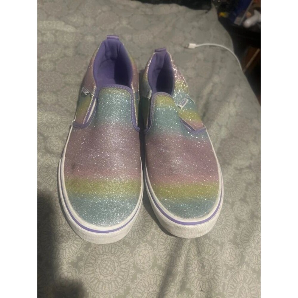 Vans slip ons size 6